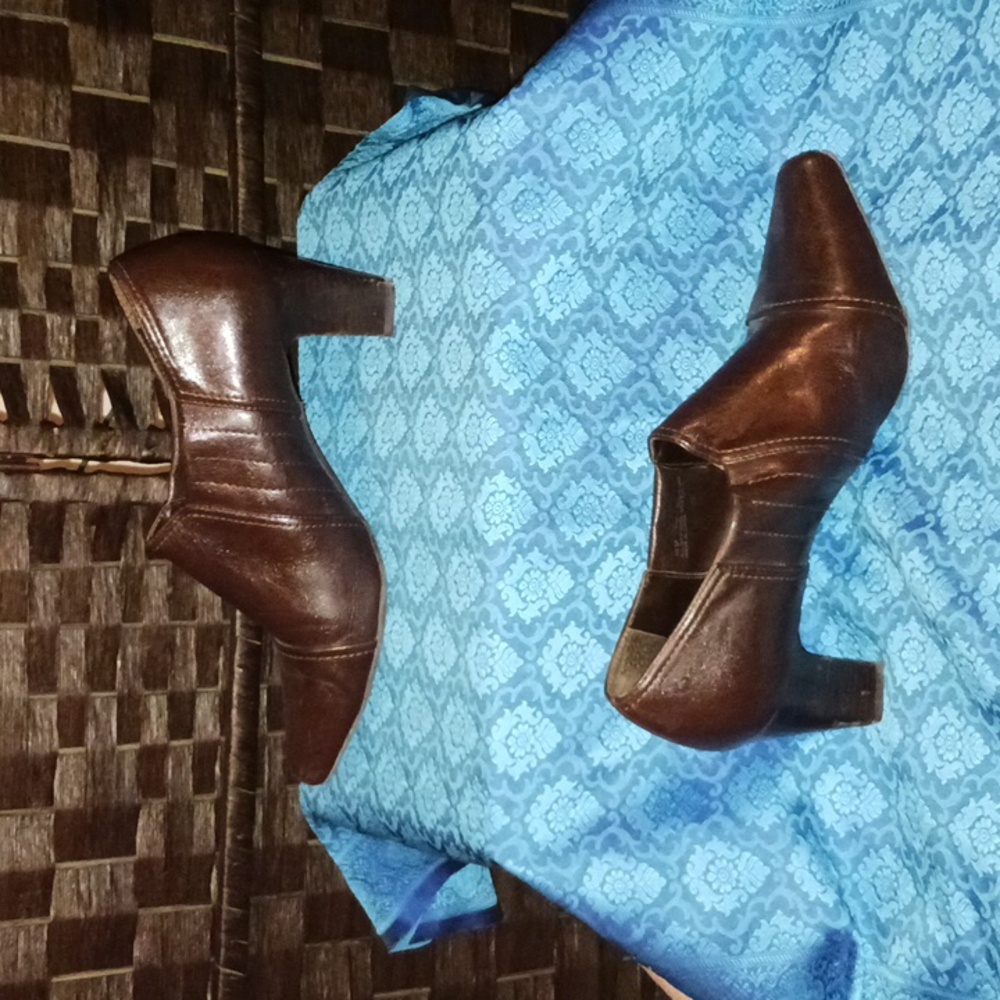 Franco Sarto Ankle boot/heels EUC